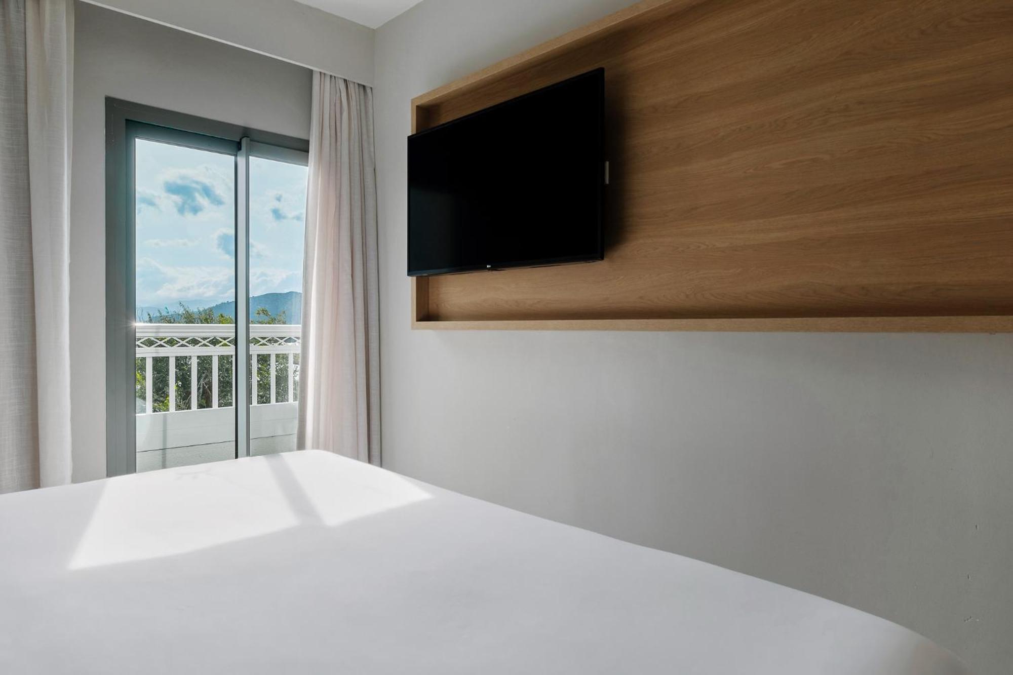 Aparthotel Prinsotel La Dorada & Playa de Muro (Mallorca)